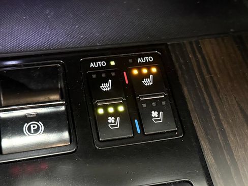 Used 2017 Lexus RX 350 AWD w/ Premium Package image 24