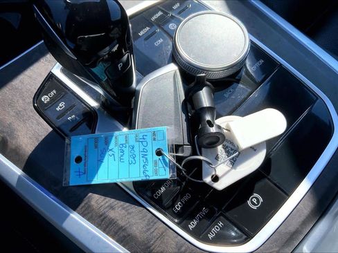 Used 2023 BMW X5 sDrive40i w/ Premium Package image 15