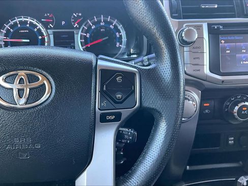Used 2017 Toyota 4Runner SR5 AWD/4WD image 24