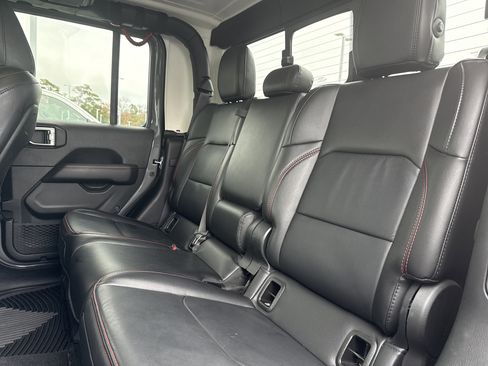 Used 2022 Jeep Gladiator Rubicon w/ LED Lighting Group image 19