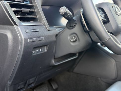Used 2024 Lexus GX 550 w/ Accessory Package (Z1) AWD/4WD image 9