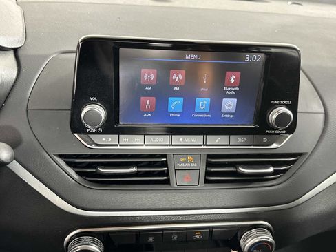 Used 2024 Nissan Altima 2.5 S image 18