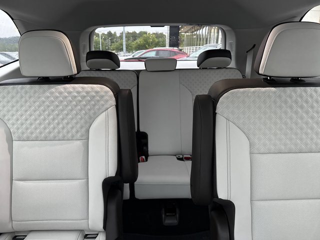 New 2027 GMC Acadia Denali w/ Denali Reserve Package AWD/4WD image 21