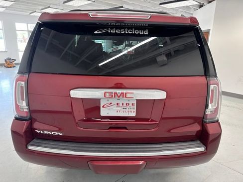 Used 2017 GMC Yukon Denali AWD/4WD image 11