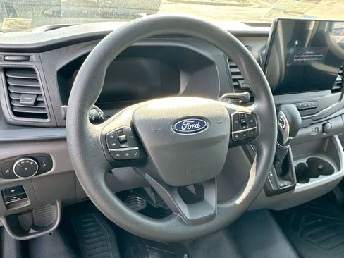 New 2026 Ford Transit 250 148 Medium Roof image 18