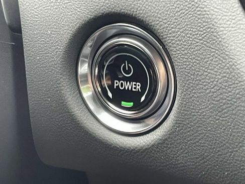 New 2025 Cadillac Lyriq Sport image 31