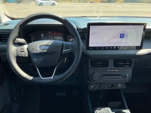 New 2025 Ford Maverick Lariat w/ Black Appearance Package image 44