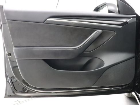 Used 2023 Tesla Model 3 Standard Range RWD image 37