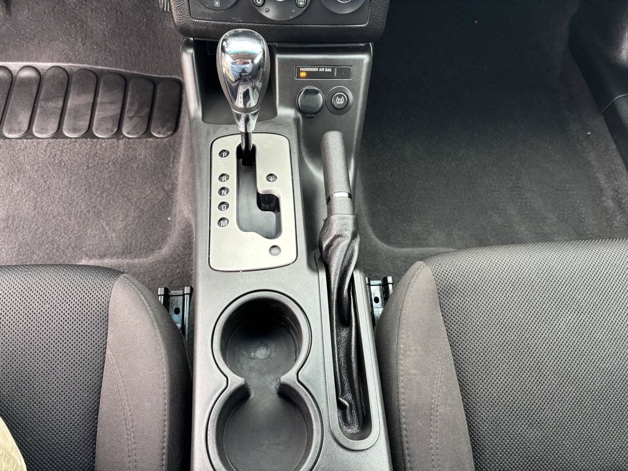 Used 2006 Pontiac G6 GT FWD image 11