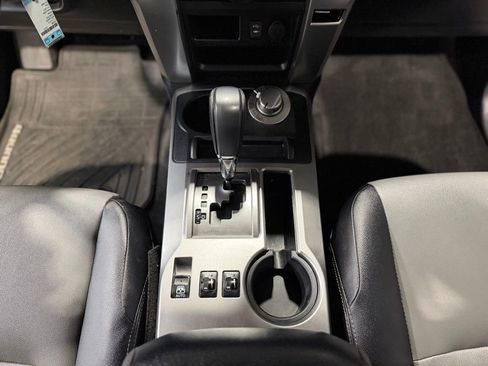 Used 2015 Toyota 4Runner SR5 Premium AWD/4WD image 17