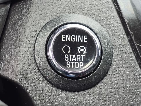 Used 2015 Ford Fiesta Titanium FWD image 28