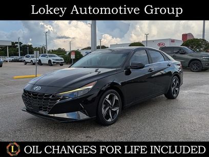 Used 2023 Hyundai Elantra Limited