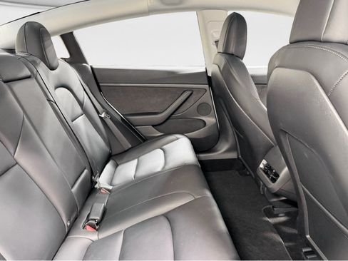 Used 2022 Tesla Model 3 Long Range AWD/4WD image 19