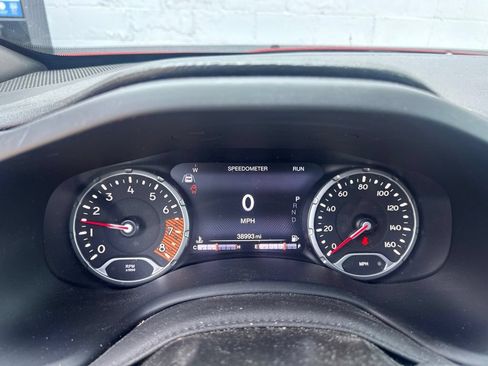 Used 2021 Jeep Renegade Latitude w/ Sun & Sound Group AWD/4WD image 7