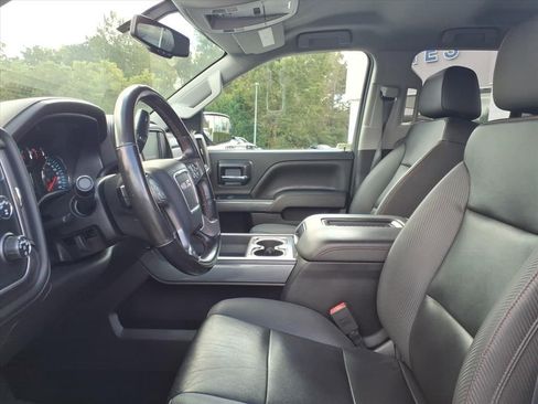 Used 2018 GMC Sierra 1500 SLT w/ All Terrain Package image 7