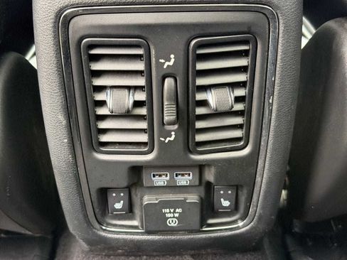 Used 2020 Jeep Grand Cherokee Overland AWD/4WD image 33