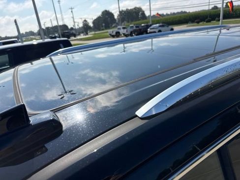 Used 2021 GMC Yukon XL Denali w/ Denali Premium Package AWD/4WD image 4