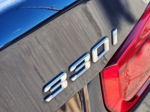 Used 2017 BMW 330i xDrive Sedan image 11