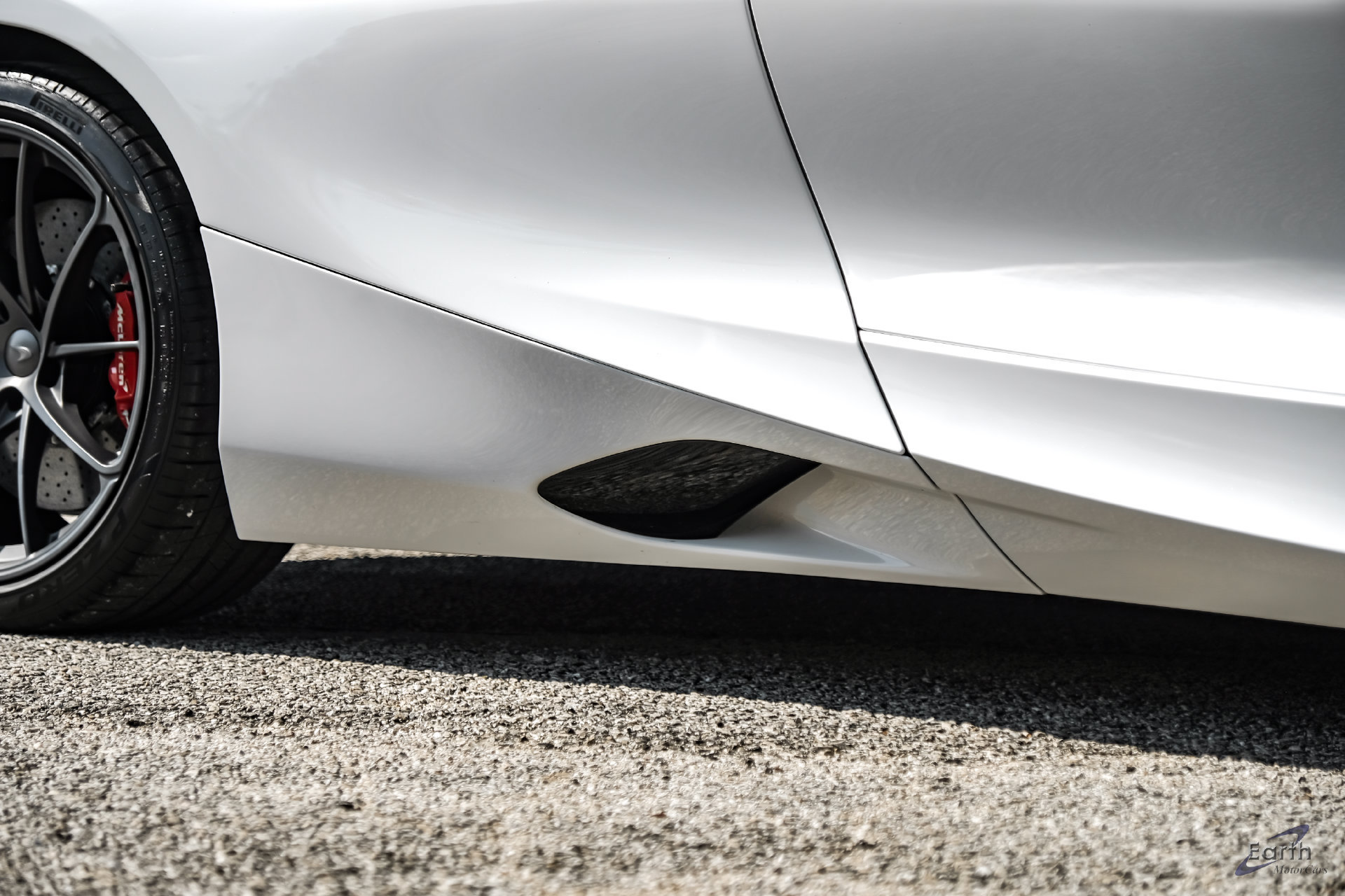 Used 2025 McLaren 750S Spider RWD image 47