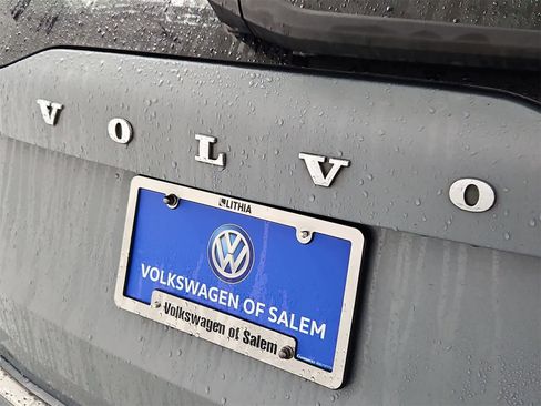 Used 2020 Volvo XC90 T6 Momentum image 11