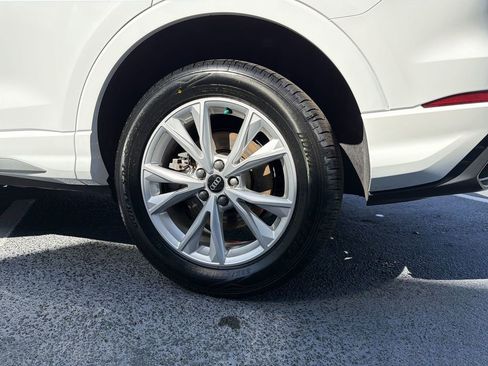 Used 2022 Audi Q3 2.0T Premium w/ Convenience Package image 38