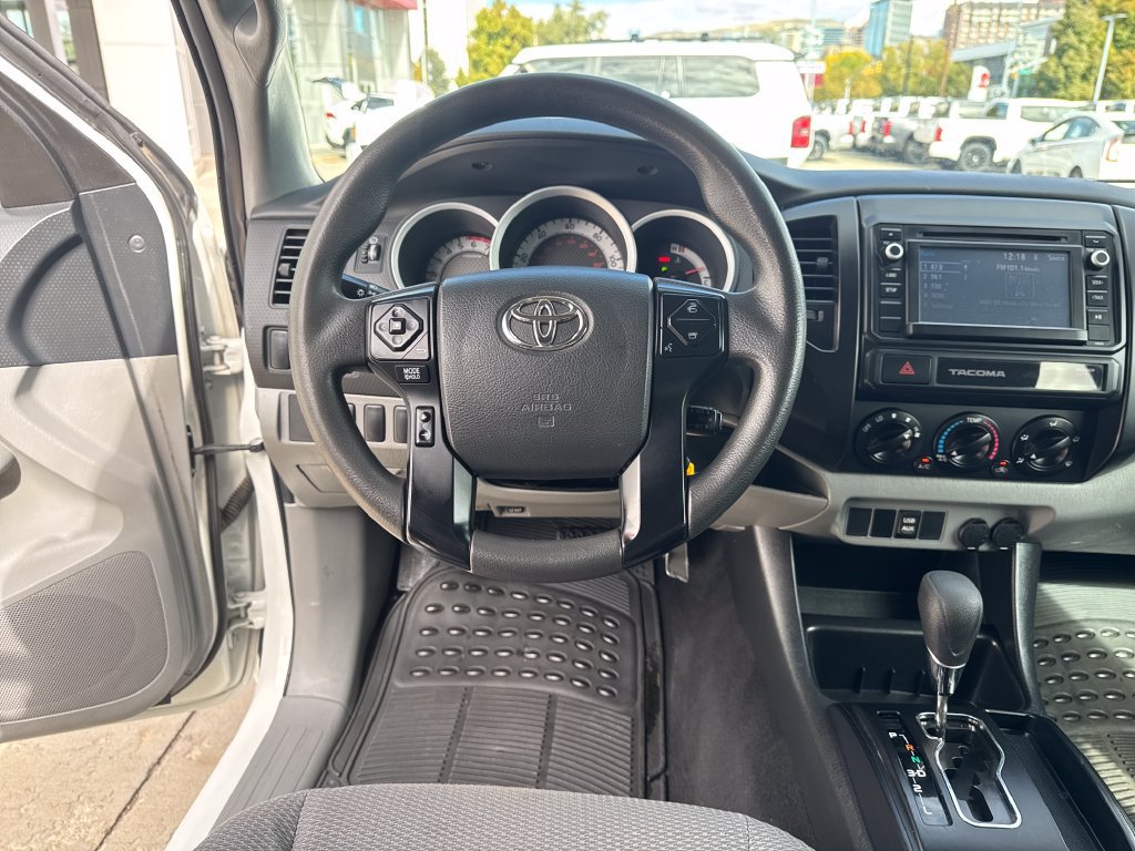 Used 2015 Toyota Tacoma 2WD Access Cab image 14