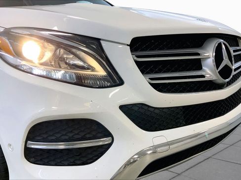 Used 2018 Mercedes-Benz GLE 350 4MATIC image 32