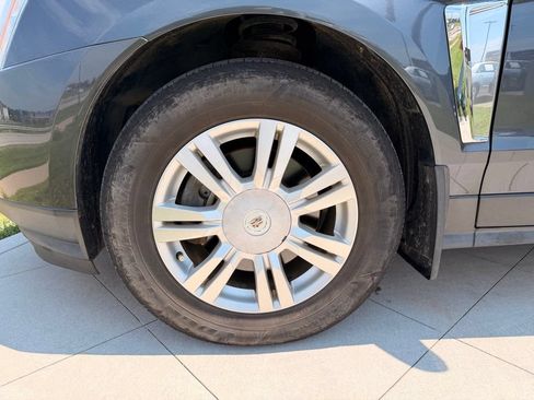 Used 2013 Cadillac SRX Luxury w/ Driver Awareness Package FWD image 13