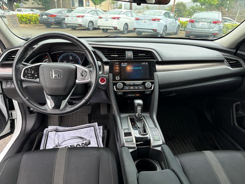 Used 2020 Honda Civic EX image 10