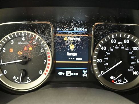 Used 2019 Nissan Titan PRO-4X w/ Pro-4x Convenience Package image 19