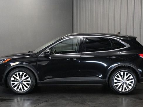 Used 2020 Ford Escape Titanium FWD image 8