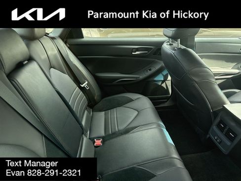 Used 2022 Toyota Avalon XSE w/ Carpet Mat Package (TMS) image 6