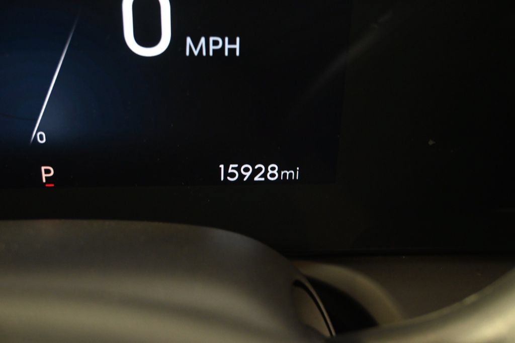 Used 2025 Buick Encore GX Sport Touring w/ Advanced Technology Package AWD/4WD image 26