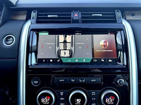 Used 2018 Land Rover Discovery HSE AWD/4WD image 21