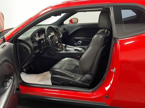 Used 2015 Dodge Challenger SXT w/ Super Sport Group (SS/T) RWD image 2