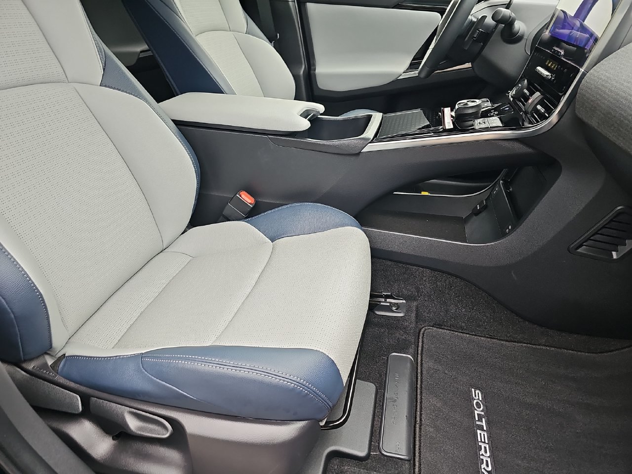 Certified 2023 Subaru Solterra AWD image 13