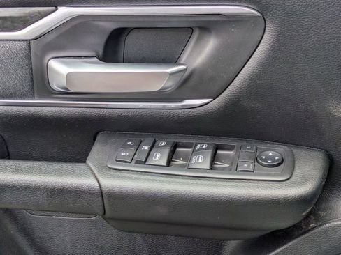 Used 2019 RAM 1500 Big Horn AWD/4WD image 12