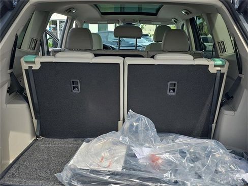 New 2026 Volkswagen Atlas SE image 28