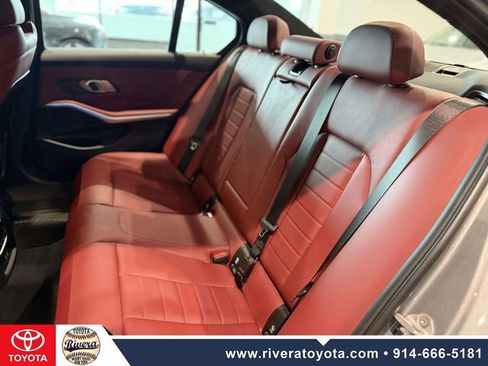 Used 2023 BMW 330i xDrive Sedan w/ Premium Package AWD/4WD image 17