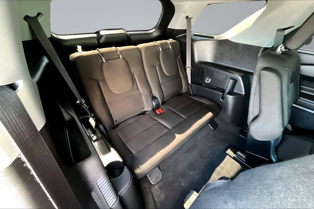 Used 2024 Ford Explorer XLT RWD image 27
