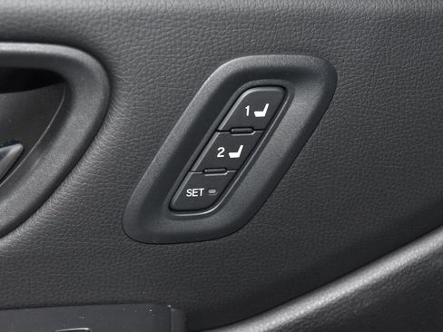 Used 2023 Honda Pilot EX-L image 5