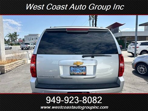 Used 2014 Chevrolet Suburban LT image 5