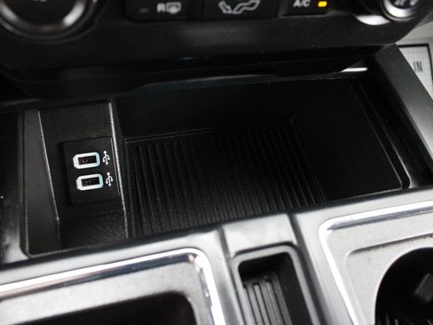 Used 2018 Ford F150 XL w/ Equipment Group 101A Mid AWD/4WD image 43