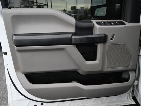 Used 2019 Ford F350 XL w/ Power Equipment Group image 15