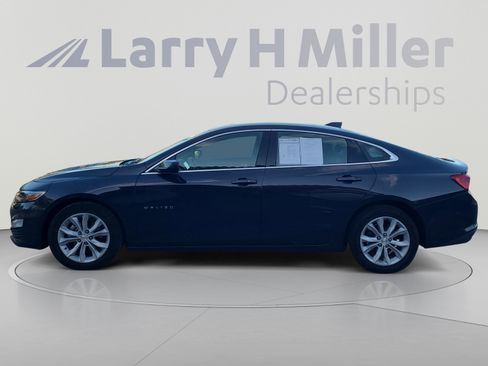 Used 2025 Chevrolet Malibu LT FWD image 2