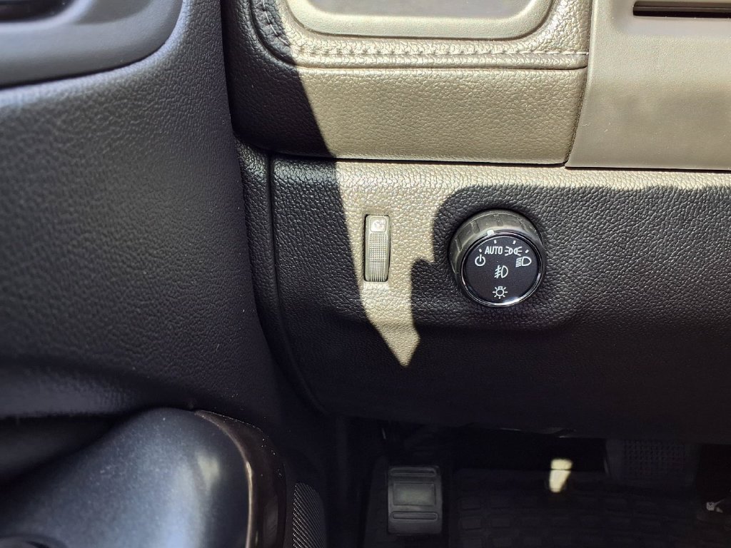 Used 2016 GMC Canyon SLE w/ SLE Convenience Package RWD image 27