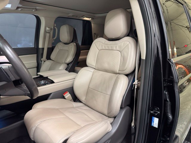 Used 2024 Lincoln Navigator Reserve AWD/4WD image 21