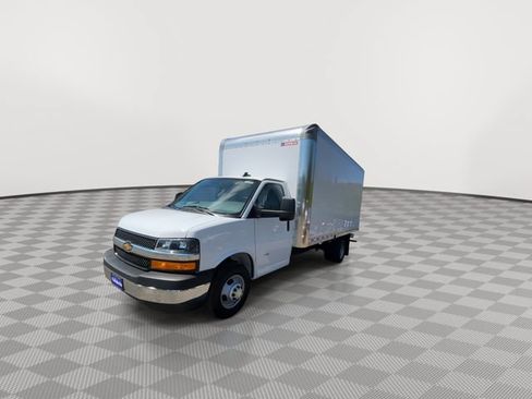 New 2026 Chevrolet Express 3500 w/ Power Convenience Package RWD image 4