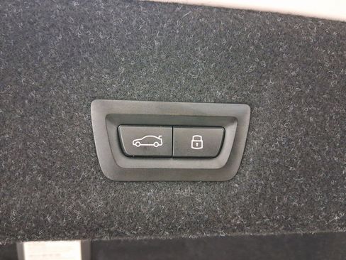 Certified 2024 BMW 330i Sedan w/ Premium Package image 16