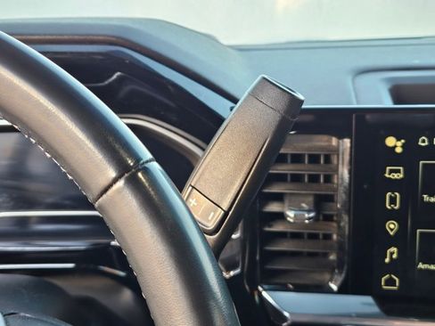 Used 2024 GMC Sierra 2500 SLE w/ SLE Convenience Package image 12